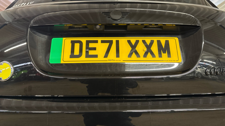 MINI Hatchback 135kW Cooper S Shadow Edition 33kWh 3dr Auto Electric Hatchback